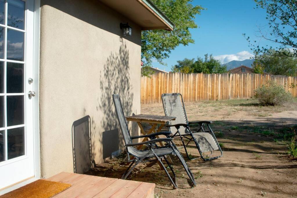 Fully Furnished, Serene Taos House Extérieur photo